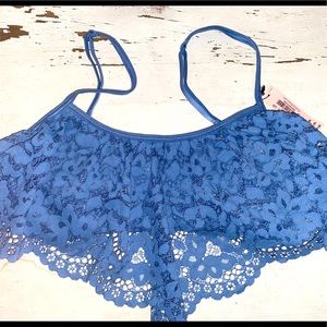 NWT Victoria’s Secret Body by Victoria Lace Bralette